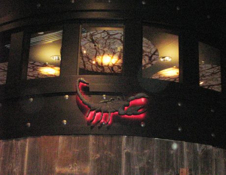 Scorpion Bar Halo Sign